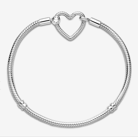 New Original box Pandora Moments Heart Closure Snake Chain Bracelet - Picture 2 of 6